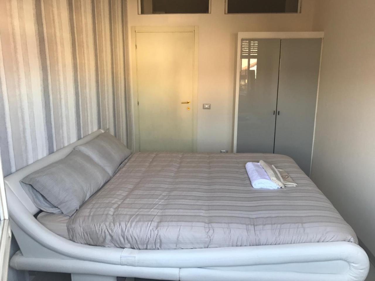 Luxury Porta Romana Couette-café Milan